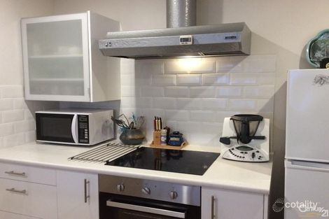 Property photo of 39 Desoto Drive Port Willunga SA 5173