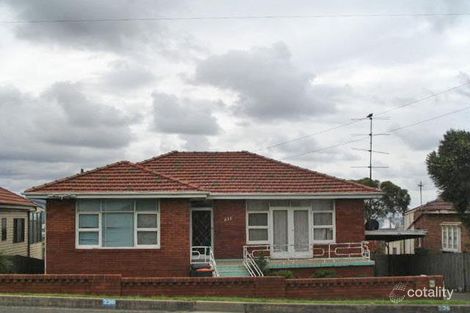 236 Flagstaff Rd, Lake Heights, NSW 2502