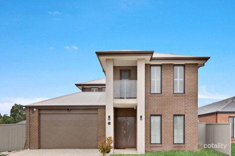 26 Reynard Pl, Cranbourne East, VIC 3977