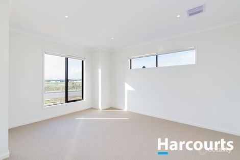Property photo of 7 Grandvista Crescent Cranbourne West VIC 3977