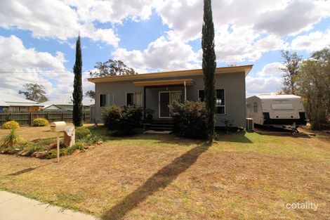 12 Creek St, Crows Nest, QLD 4355