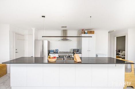 Property photo of 76 Reflection Boulevard Jindalee WA 6036