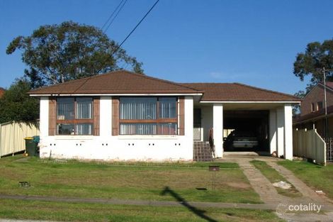 18 Oakwood Rd, Toongabbie, NSW 2146