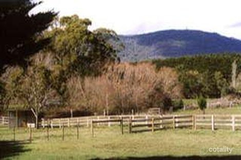 56 Romsey Rd, Woodend, VIC 3442