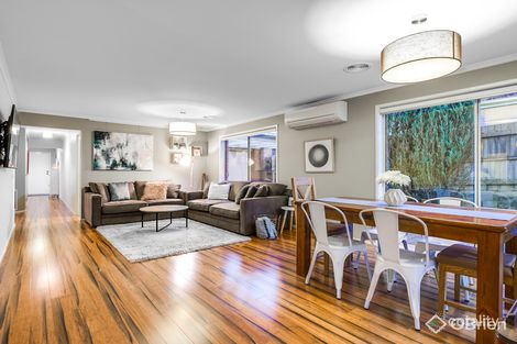 Property photo of 12 Turella Close Berwick VIC 3806