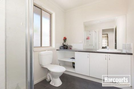 Property photo of 5 Torney Street Cranbourne East VIC 3977