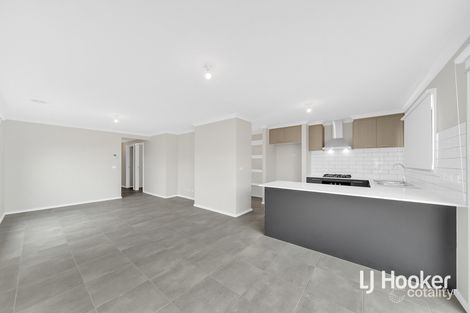 11 Tannum Cct, Truganina, VIC 3029