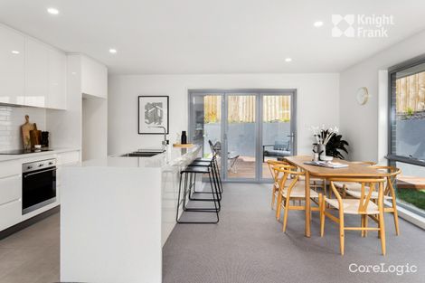 2/17 Dowding Cres, New Town, TAS 7008