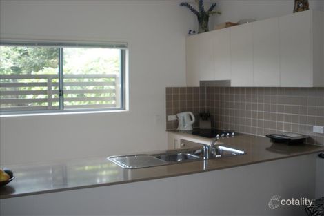 Property photo of 1/141 Grosvenor Street Morningside QLD 4170