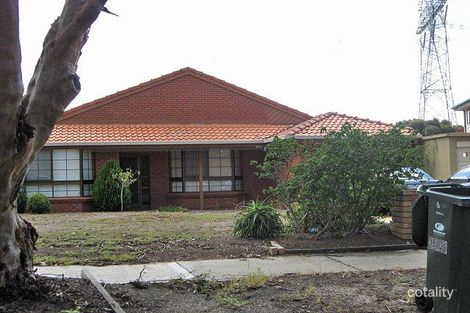Property photo of 6 Broula Court Taylors Lakes VIC 3038