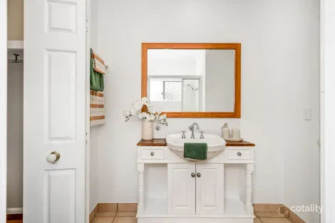 Property photo of 12 Tango Court Kirwan QLD 4817