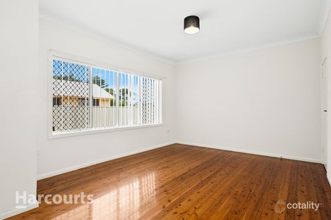 2/8 Illowra Pkwy, Primbee, NSW 2502