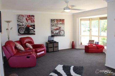 5 Praeger Pl, Sandstone Point, QLD 4511