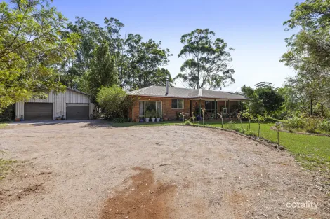 15 Brennan Rd, Hampton, QLD 4352