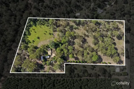 Property photo of 15 Brennan Road Hampton QLD 4352