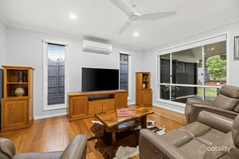 Property photo of 42 Pelican Drive Rangeville QLD 4350