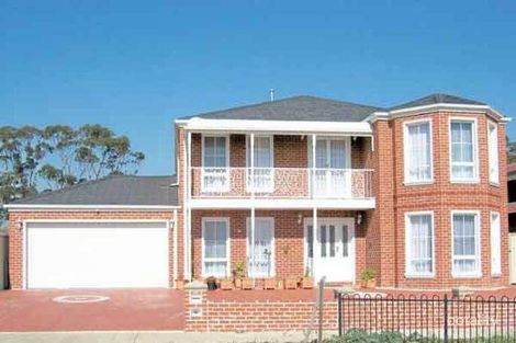 32 Shepperd Way, Cairnlea, VIC 3023