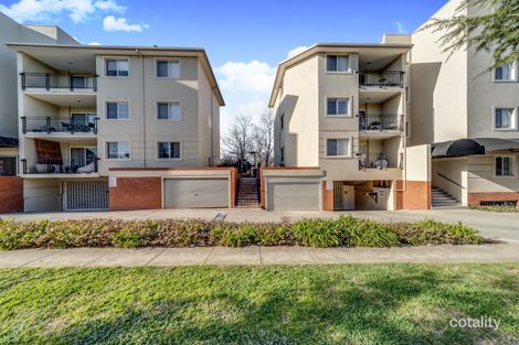 16/10 Dominion Cct, Forrest, ACT 2603