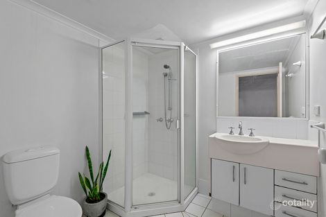 Property photo of 1/115 Berry Street Spring Hill QLD 4000