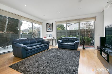 Property photo of 2/7 Maroona Road Carnegie VIC 3163