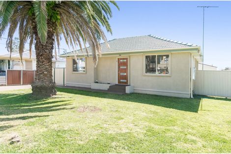 Property photo of 2 Luton Place Colyton NSW 2760