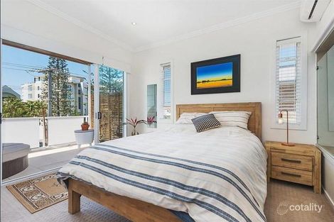 Property photo of 2/82 Albatross Avenue Mermaid Beach QLD 4218