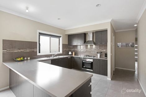 Property photo of 5 Nundroo Crescent Wollert VIC 3750