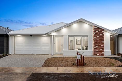 48 Corymbia St, Mount Duneed, VIC 3217