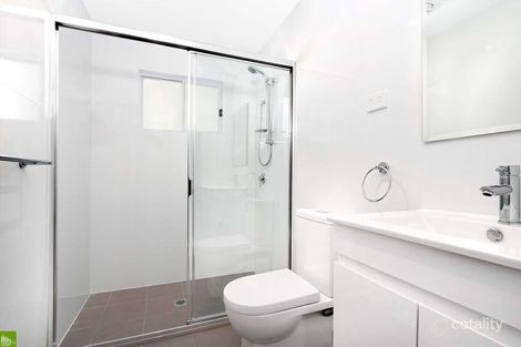 11b Central Rd, Unanderra, NSW 2526