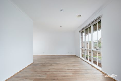 Property photo of 18 Carrington Crescent Carrum Downs VIC 3201