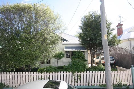 6 Nicholas St, Newtown, VIC 3220