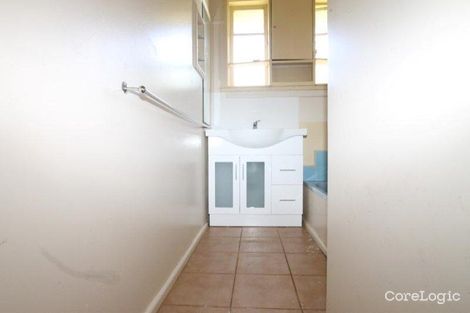 Property photo of 2 Koonalda Grove Dandenong North VIC 3175