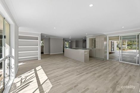 Property photo of 5 Eastern Court Helensvale QLD 4212