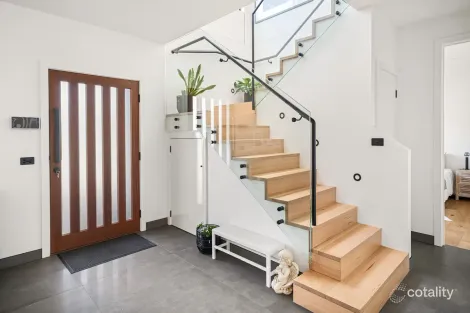 Property photo of 52 First Avenue Rosebud VIC 3939