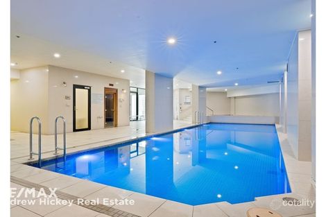 Property photo of 22 Surf Parade Broadbeach QLD 4218