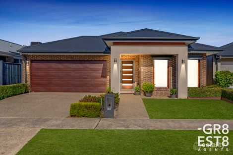 23 Nagle Cres, Cranbourne West, VIC 3977