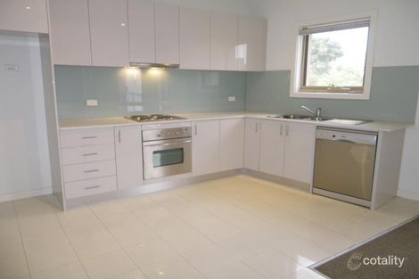 Property photo of 8/101-103 Orrong Crescent Caulfield North VIC 3161