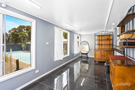 Property photo of 48 Oak Street Albion Park Rail NSW 2527