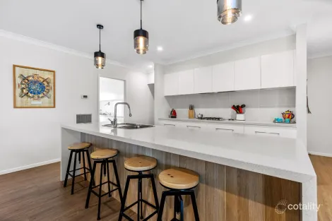 Property photo of 87 Barmedman Avenue Gobbagombalin NSW 2650