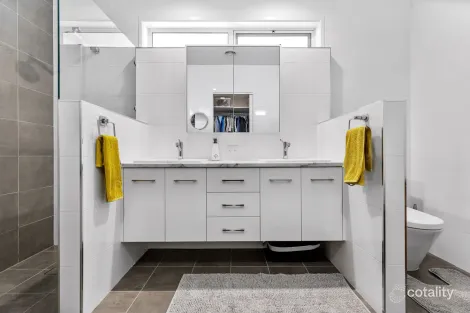 Property photo of 87 Barmedman Avenue Gobbagombalin NSW 2650