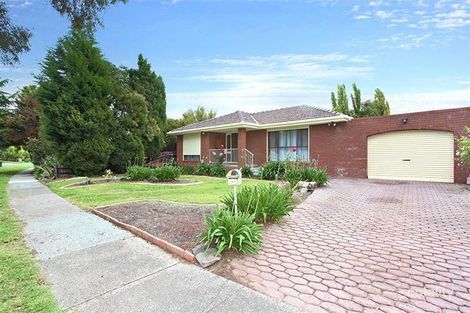 41 Cuthbert Dr, Mill Park, VIC 3082