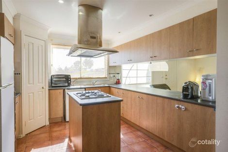 Property photo of 2 Baden Powell Drive Tarneit VIC 3029
