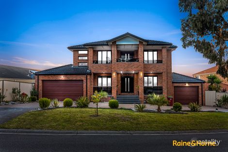 3 Parslow Cres, Lynbrook, VIC 3975