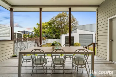 Property photo of 22 Waratah Street Mayfield NSW 2304