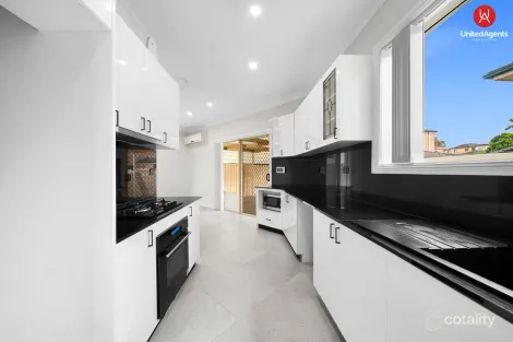 Property photo of 9A Rainham Circuit West Hoxton NSW 2171