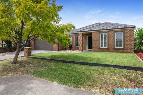 Property photo of 20 Taylors Hill Boulevard Taylors Hill VIC 3037