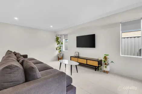 Property photo of 15 Comito Bend Alkimos WA 6038