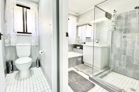 Property photo of 3 Narellan Crescent Bonnyrigg Heights NSW 2177