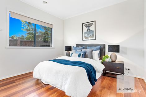 Property photo of 9 Barringo Way Caroline Springs VIC 3023