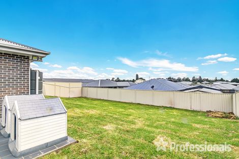 Property photo of 10 Keane Drive Kelso NSW 2795